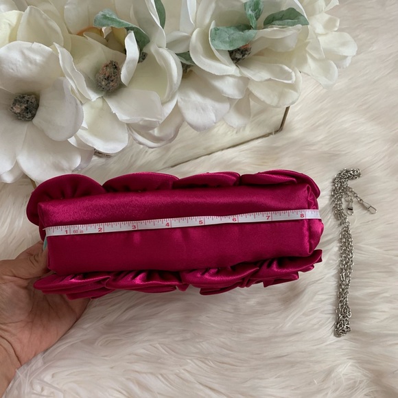 Satin rosette purse - Picture 6 of 8